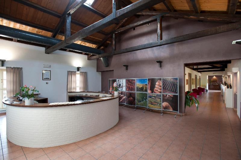 Villaggio Narrante - Le Case Dei Conti Mirafiore Serralunga d'Alba Exterior photo